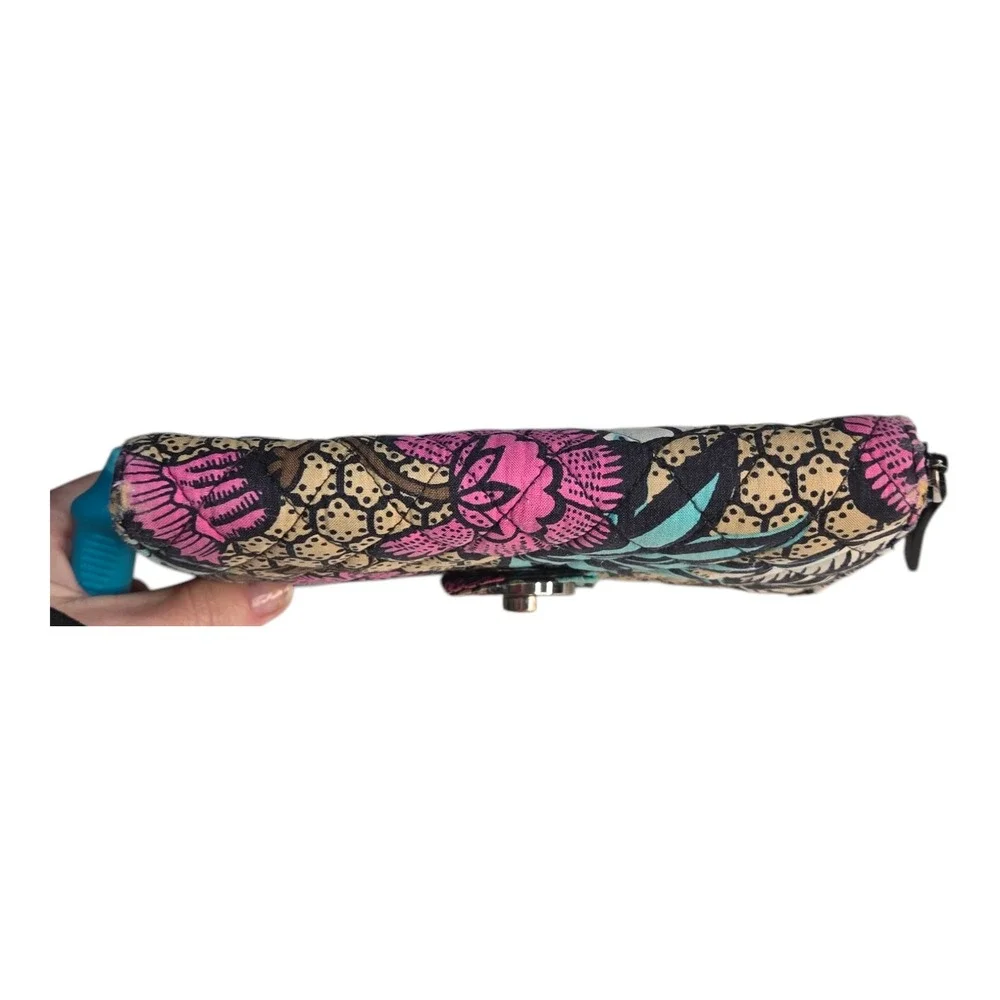 Vera Bradley Turn Lock Wallet Floral Quilted Zip Around Clutch Flaws - Picture 6 of 16